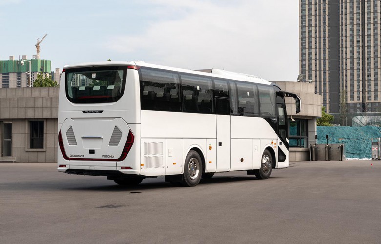 YUTONG ZK6947H: компактный автобус с просторным салоном