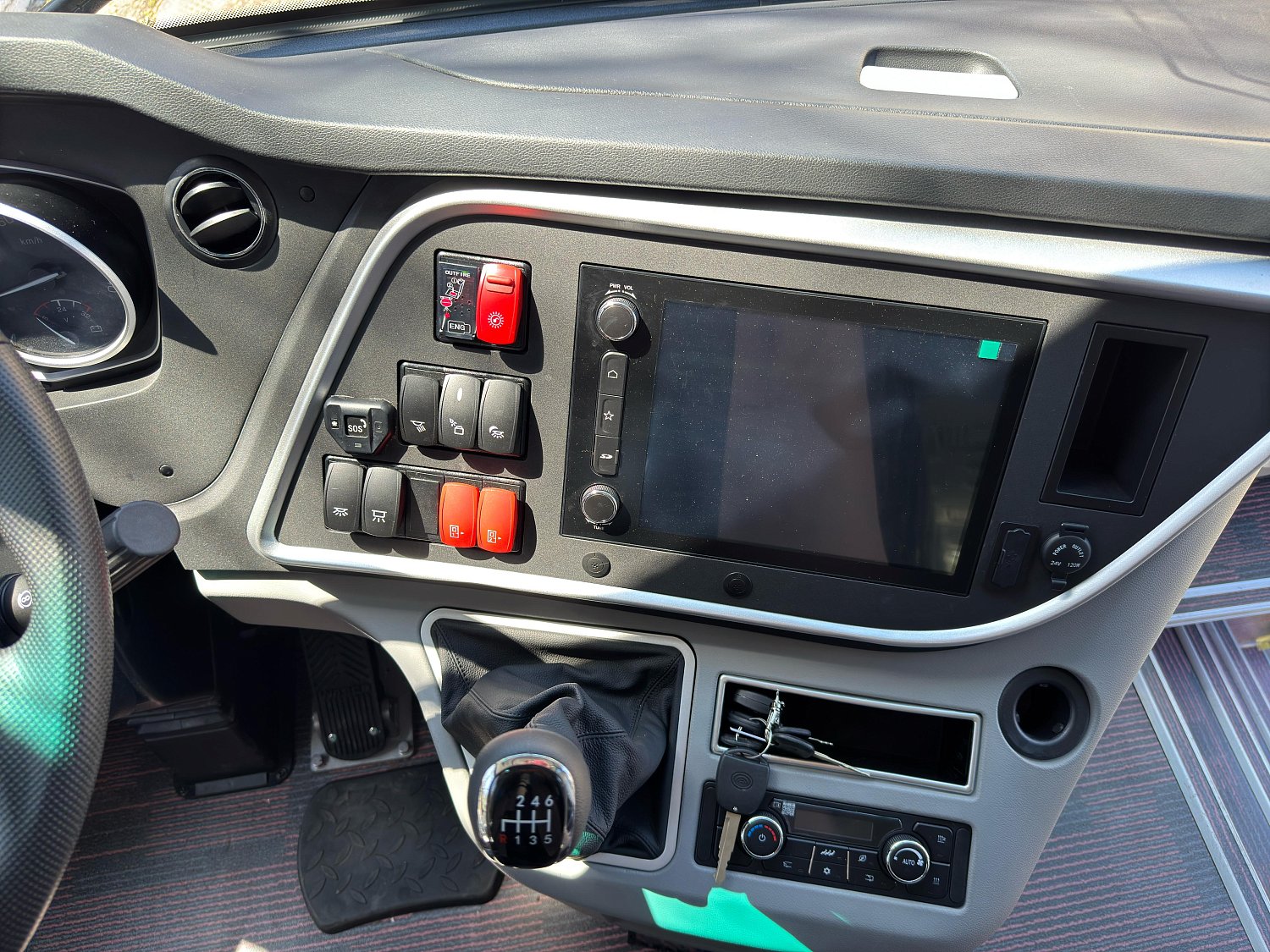 Туристический автобус Yutong C12PRO (ZK6128H)