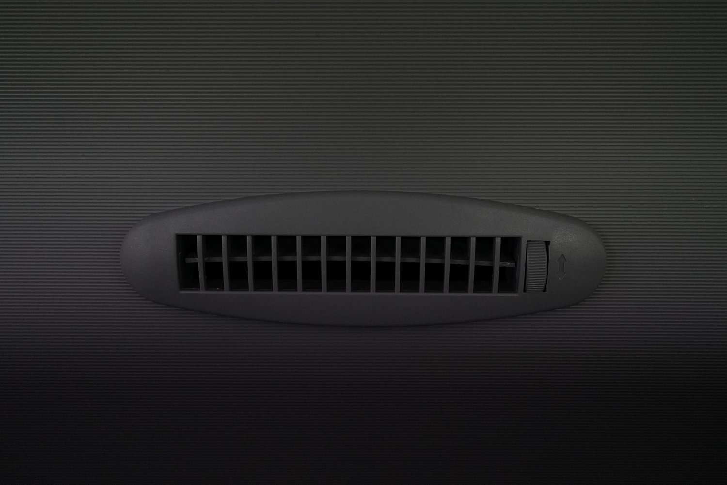 YUTONG ZK6148: трёхосный туристический автобус на 63 пассажира